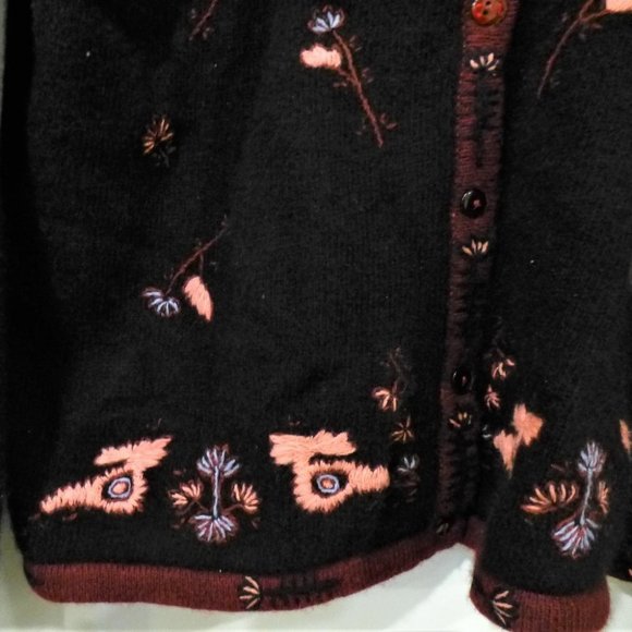 VINTAGE 1990's Lambswool Embroidered Cardigan - Picture 5 of 10